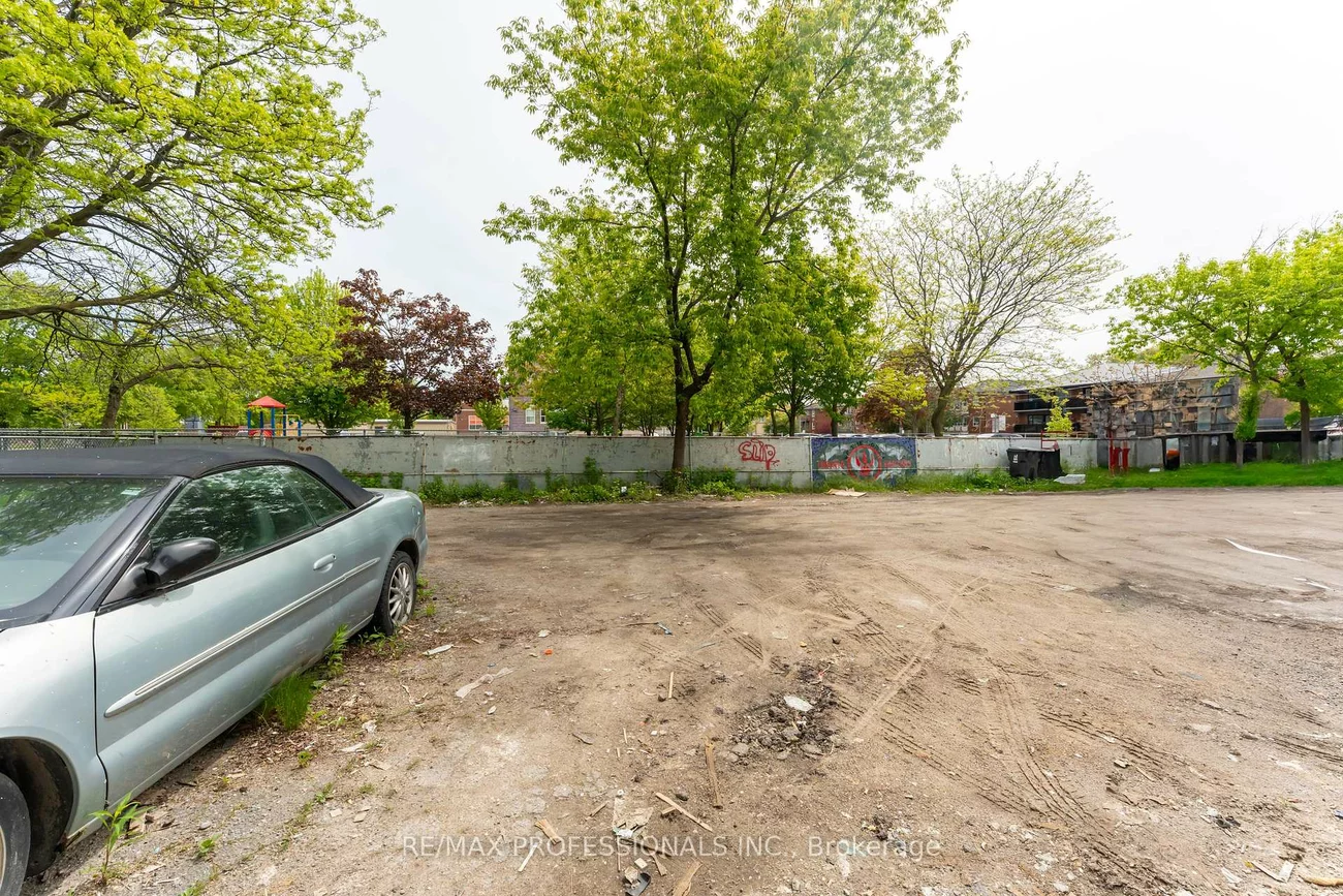 415, Royal York, Mimico, Toronto
