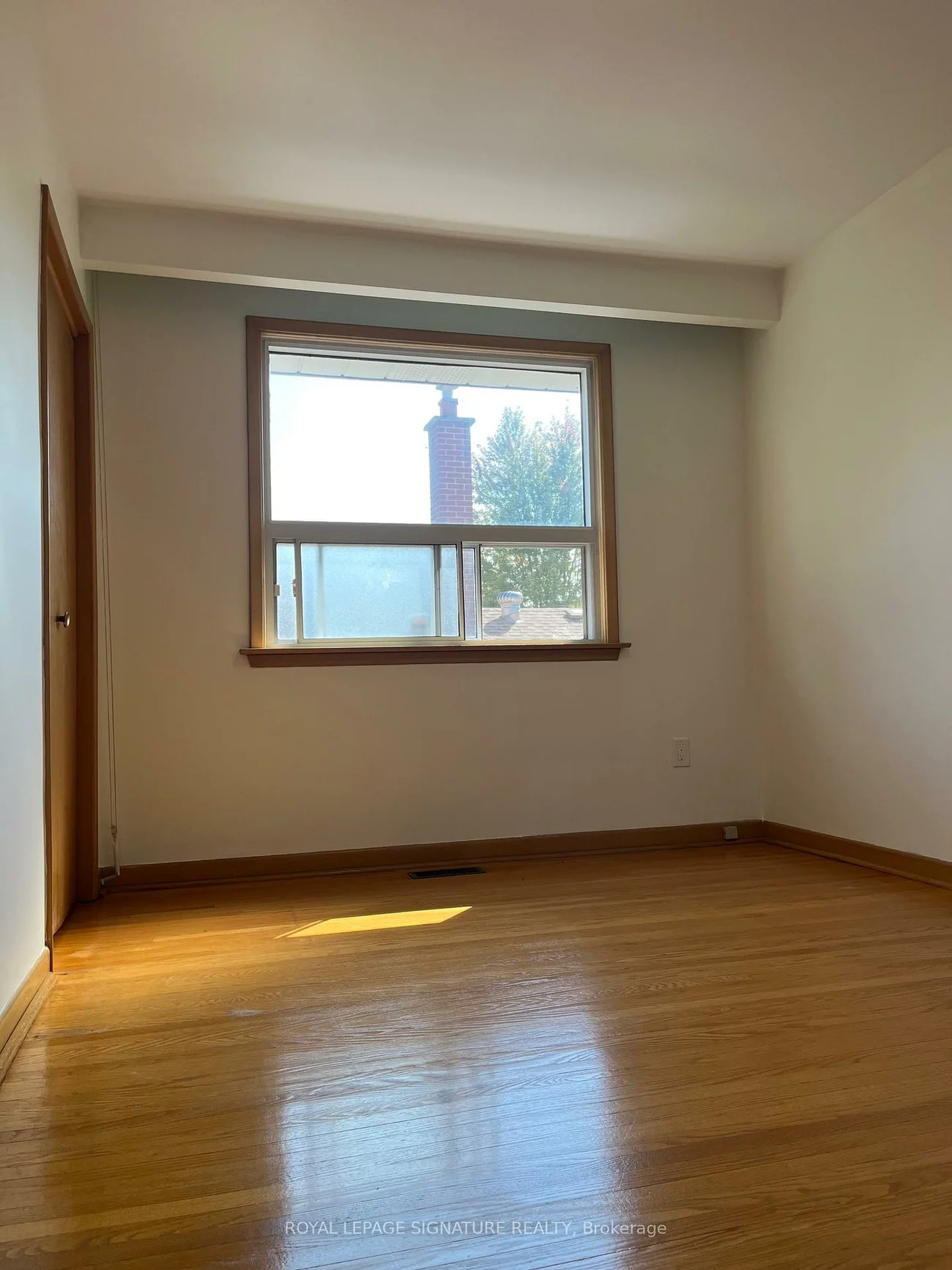 17, Swordbill, Edenbridge-Humber Valley, Toronto