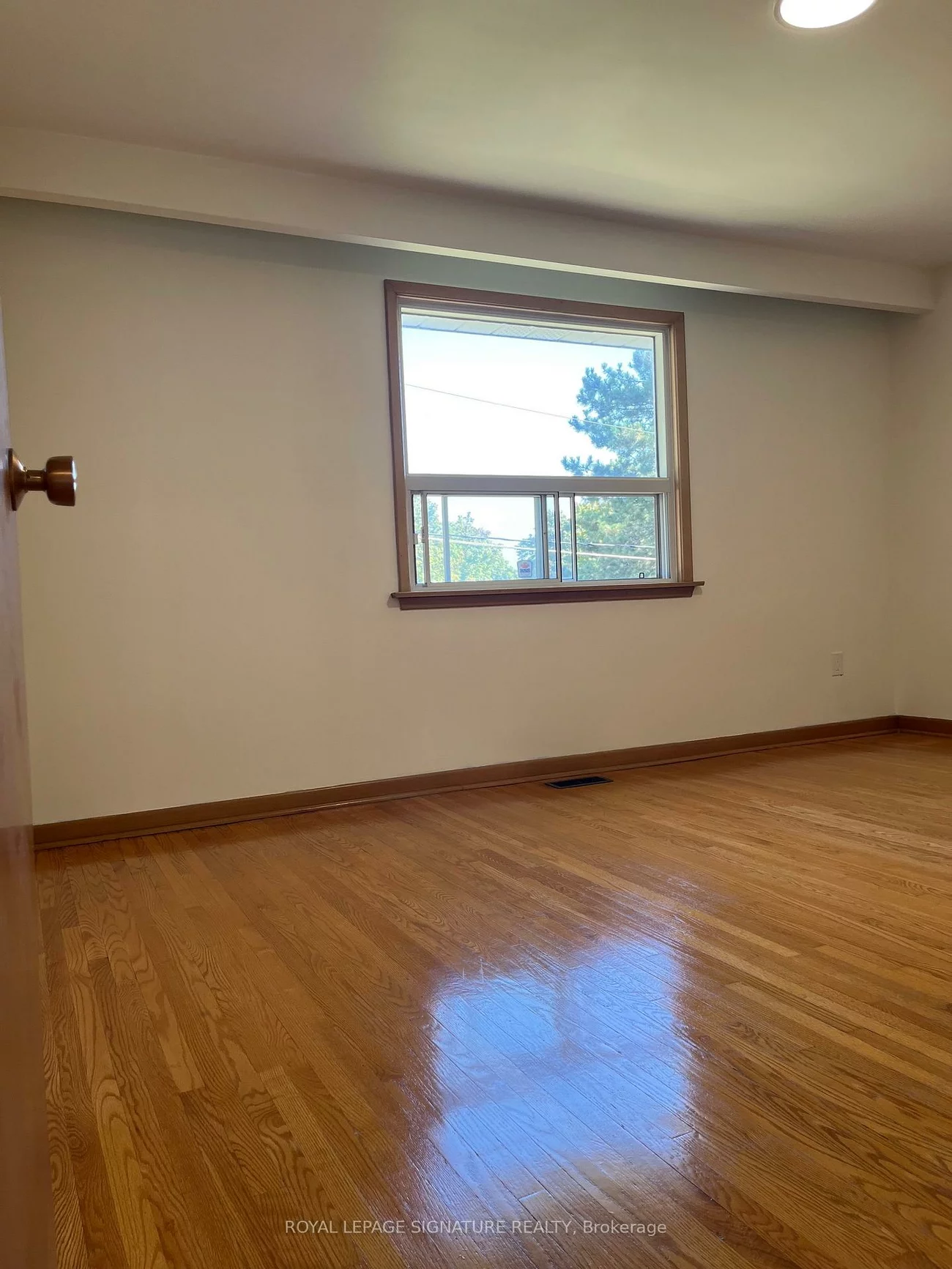 17, Swordbill, Edenbridge-Humber Valley, Toronto
