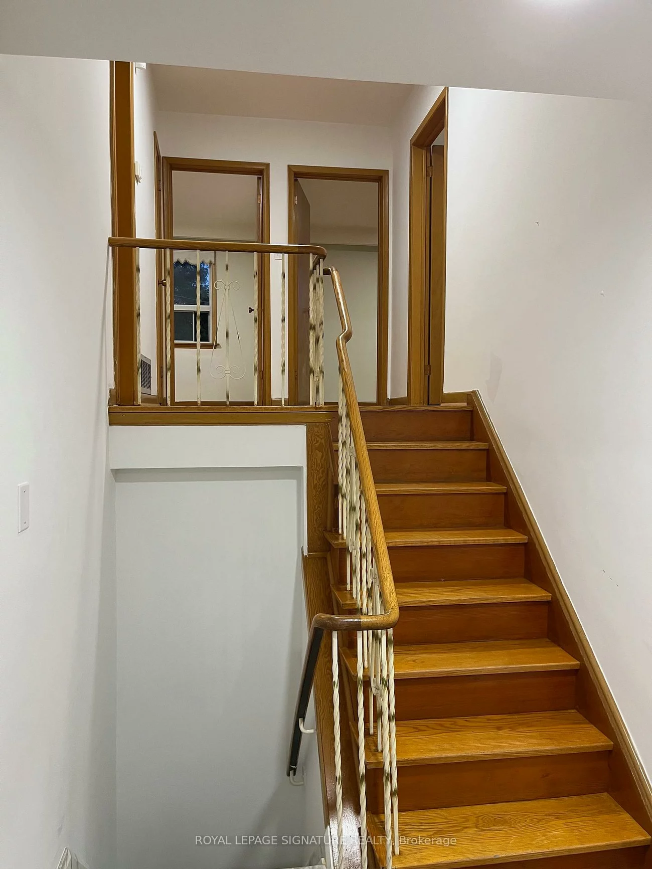 17, Swordbill, Edenbridge-Humber Valley, Toronto
