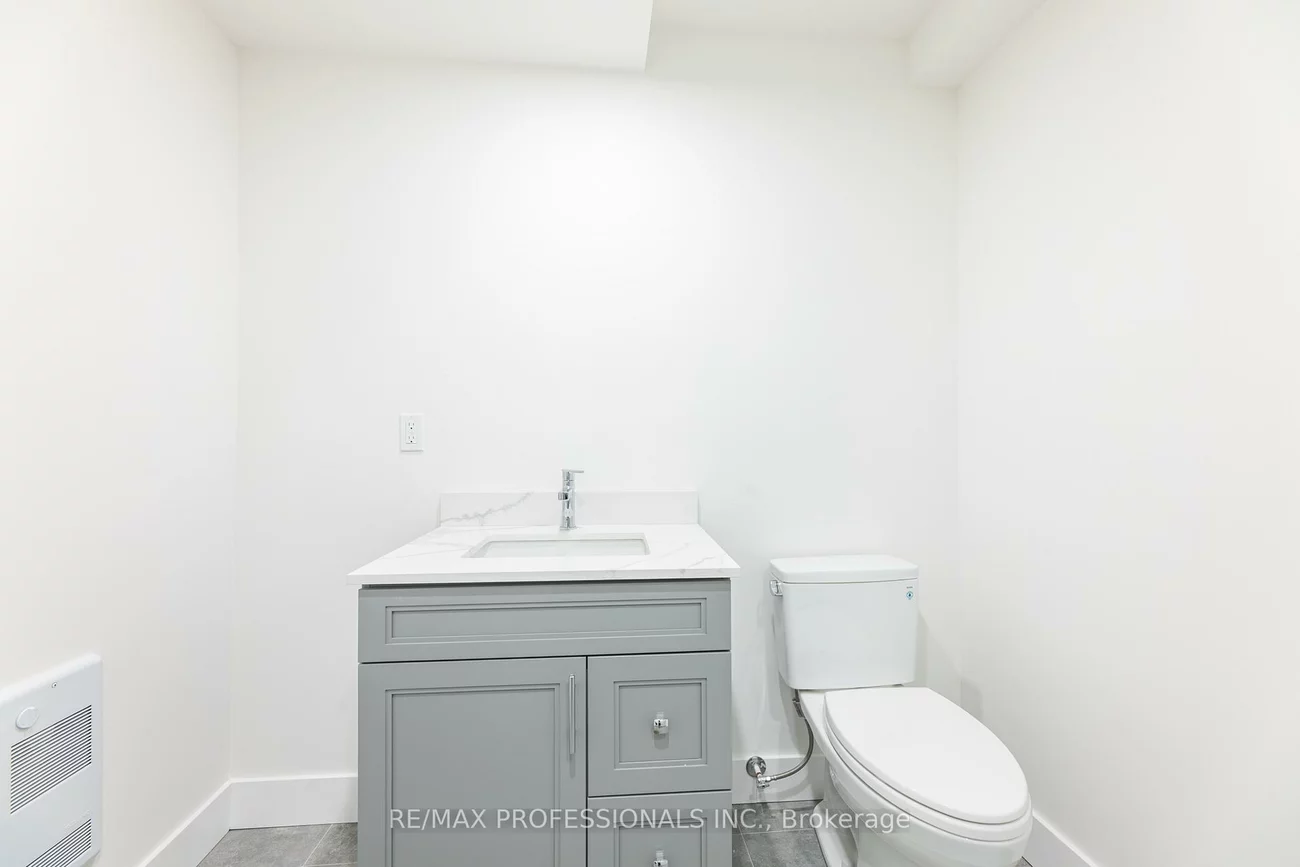 130, Jane, Lambton Baby Point, Toronto
