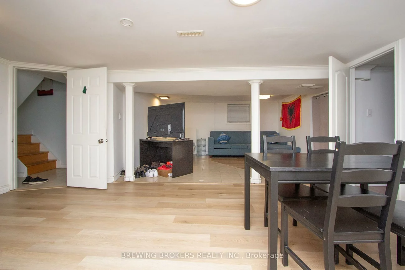 62, Culnan, Islington-City Centre West, Toronto