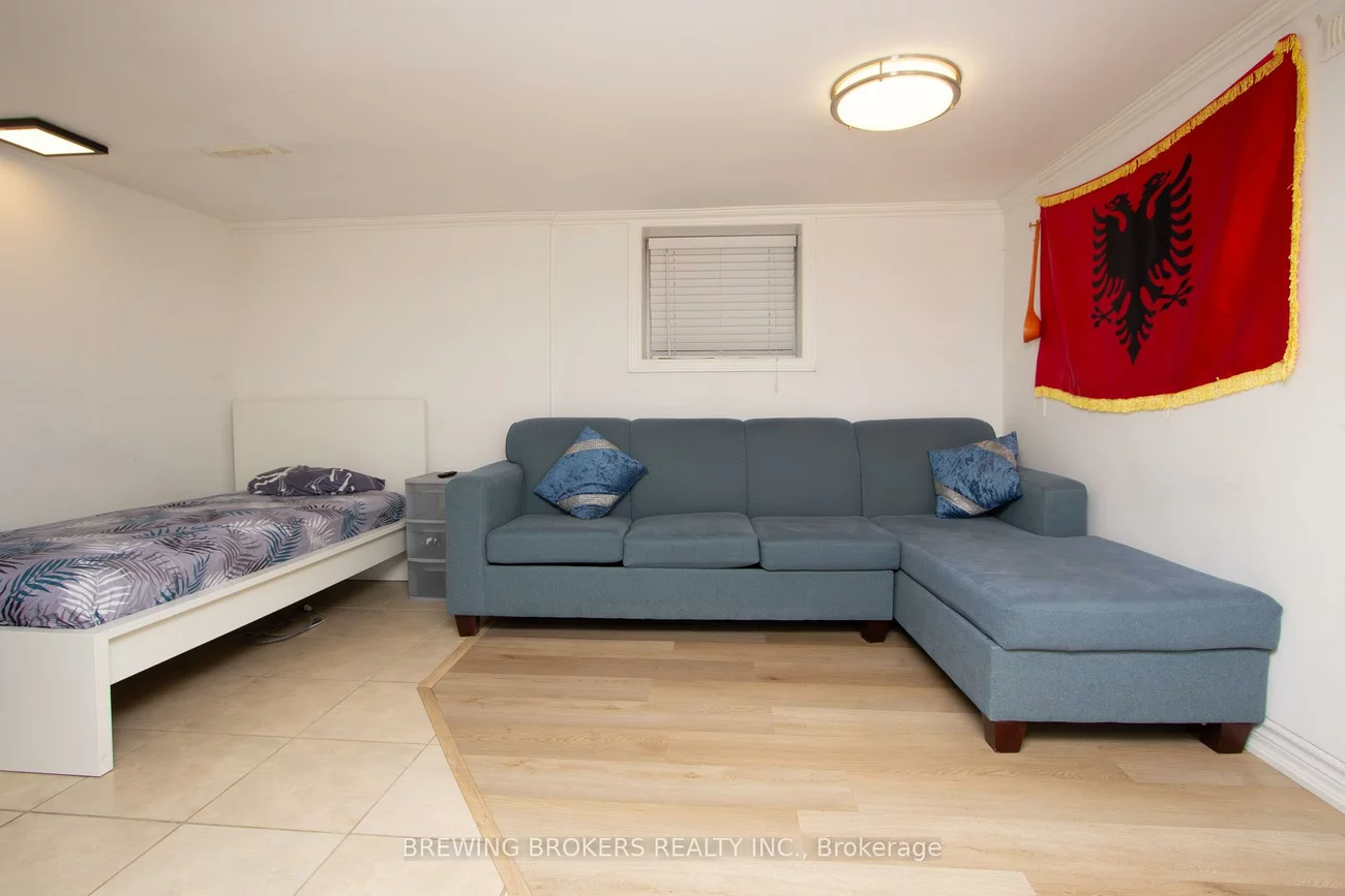 62, Culnan, Islington-City Centre West, Toronto