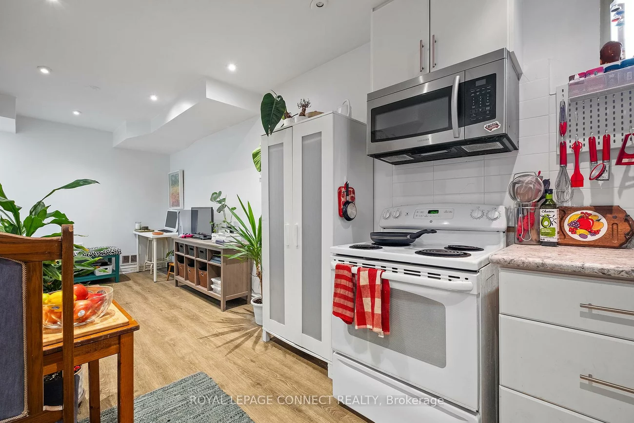 116, Medland, Junction Area, Toronto