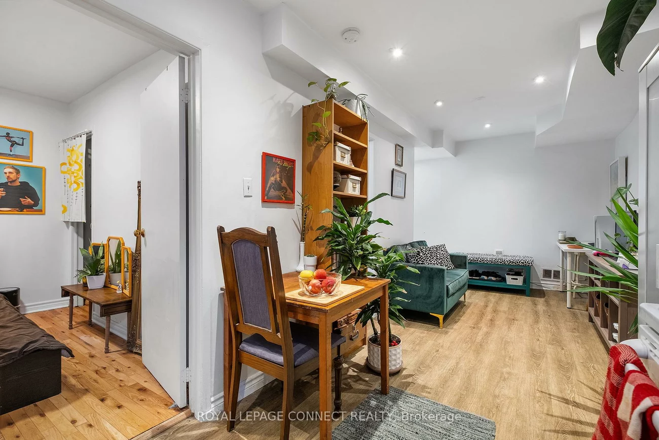 116, Medland, Junction Area, Toronto