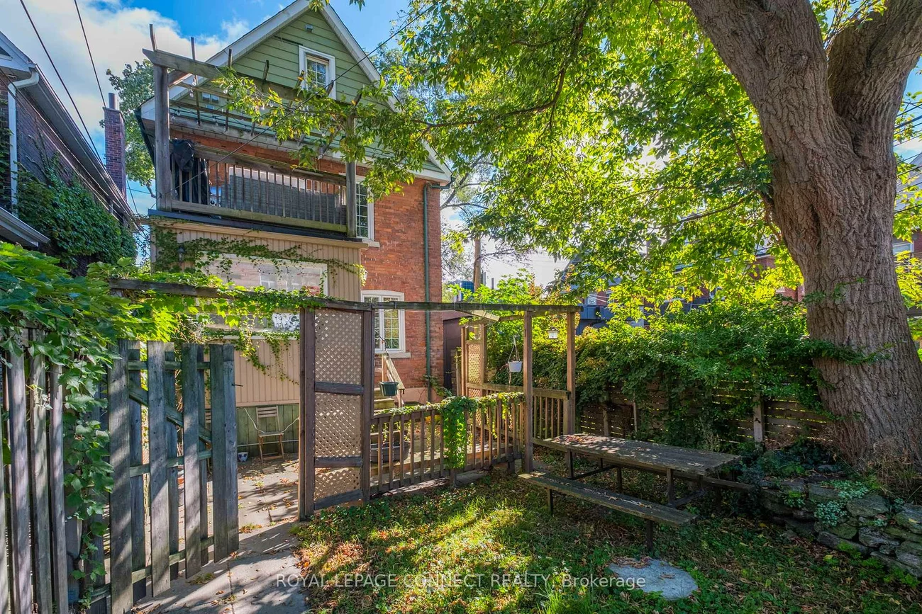 116, Medland, Junction Area, Toronto