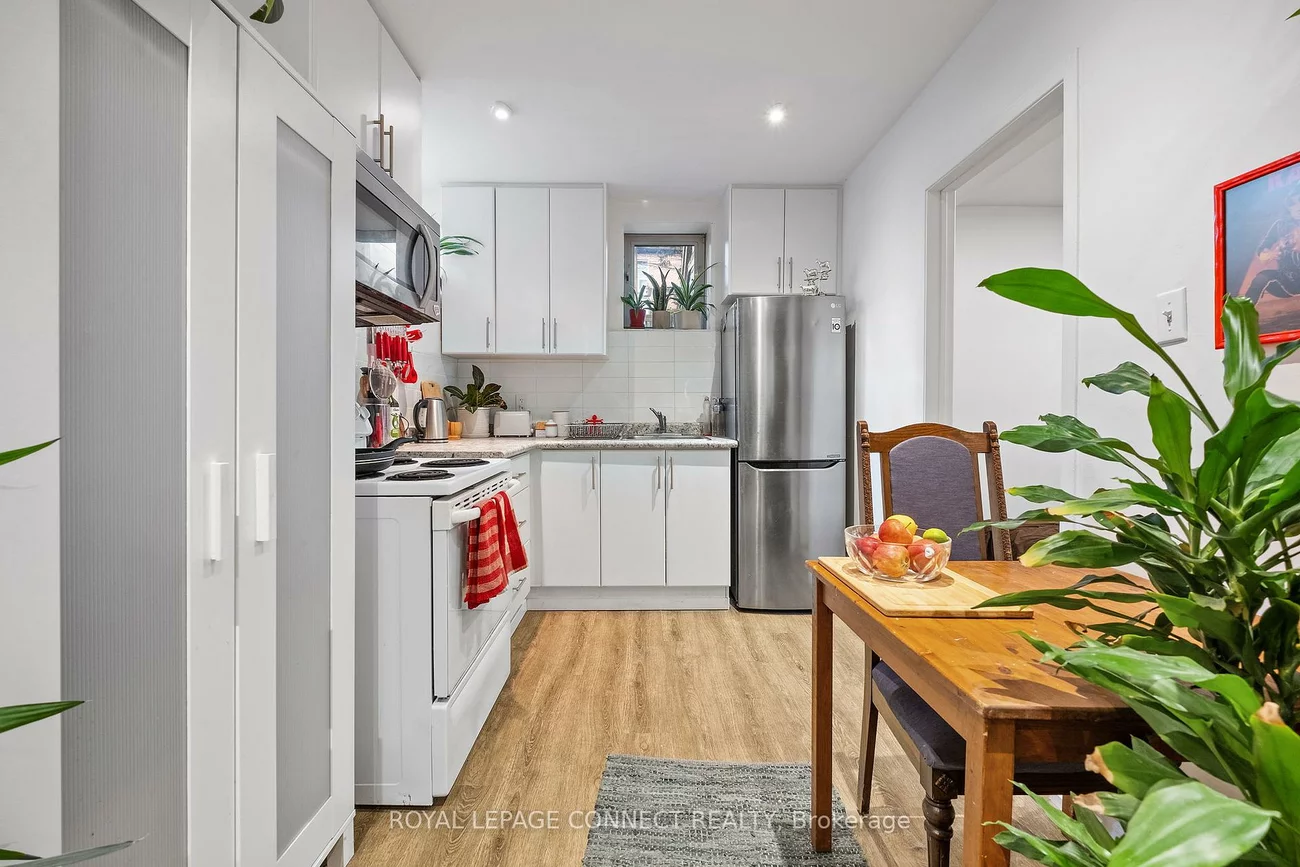116, Medland, Junction Area, Toronto