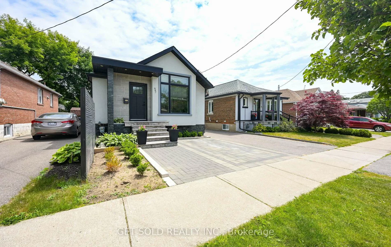 947, Islington, Stonegate-Queensway, Toronto