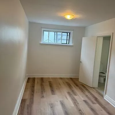 163, Morrison, Corso Italia-Davenport, Toronto