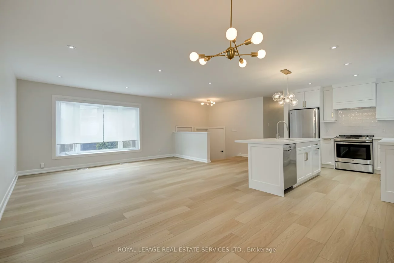 18, Puckeridge, Eringate-Centennial-West Deane, Toronto