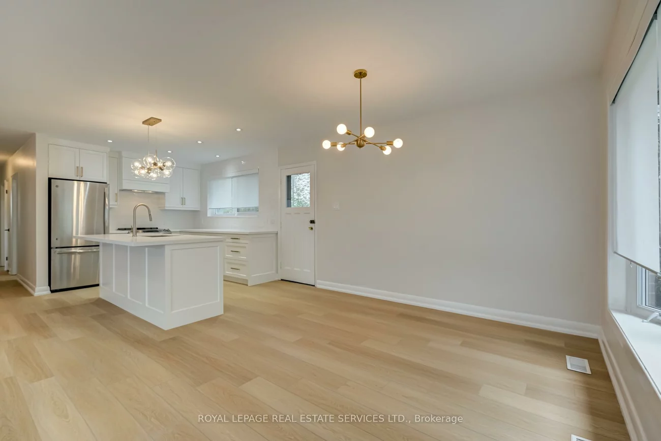 18, Puckeridge, Eringate-Centennial-West Deane, Toronto