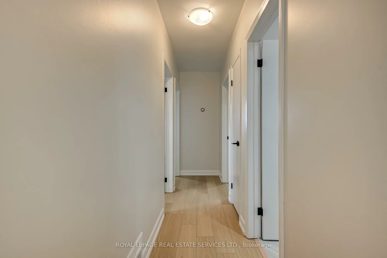 18, Puckeridge, Eringate-Centennial-West Deane, Toronto