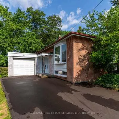 18, Puckeridge, Eringate-Centennial-West Deane, Toronto