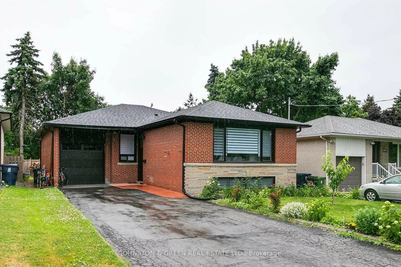 113, Westway, Willowridge-Martingrove-Richview, Toronto