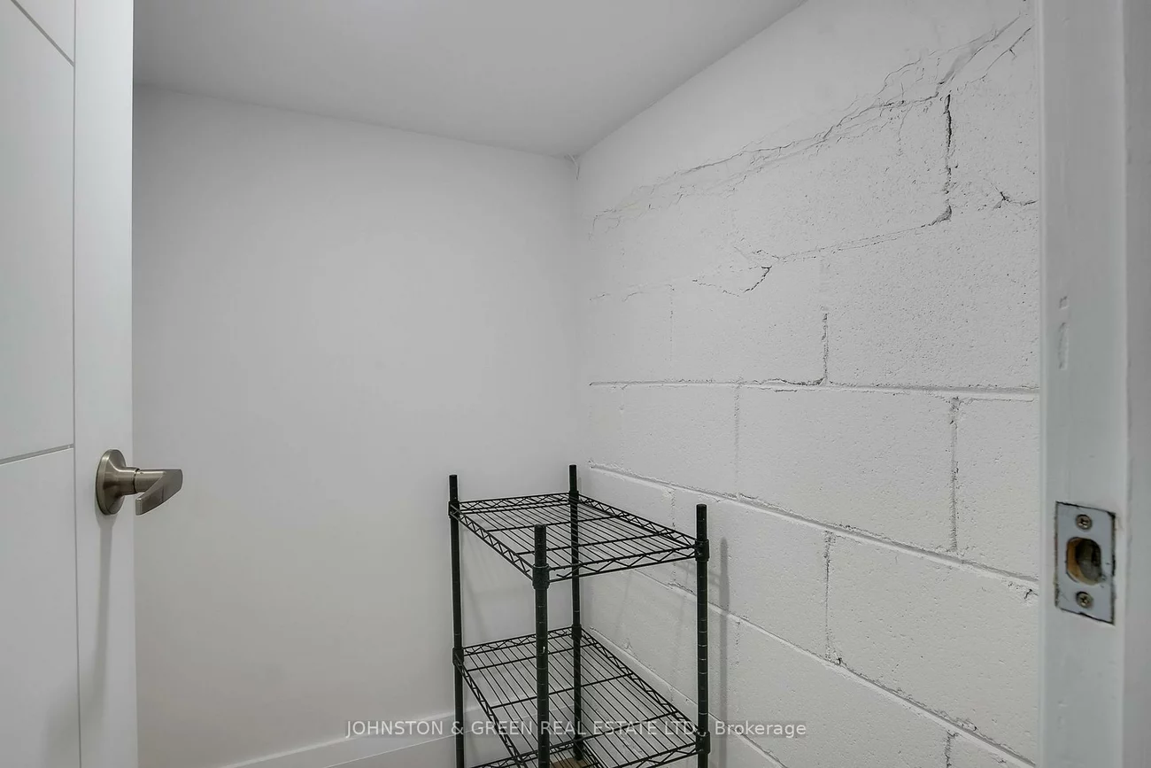 113, Westway, Willowridge-Martingrove-Richview, Toronto