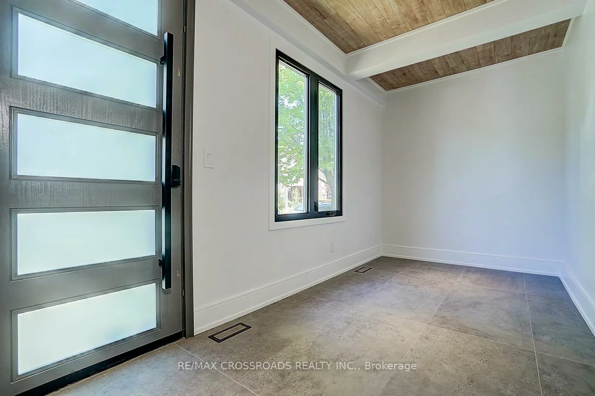 133, Yarmouth, Dovercourt-Wallace Emerson-Junction, Toronto