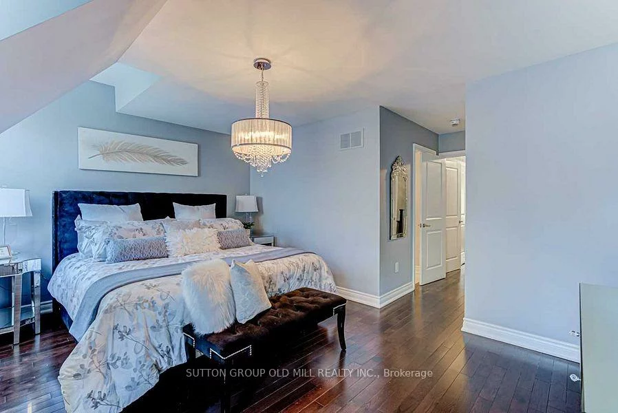 43, Dryden, Willowridge-Martingrove-Richview, Toronto