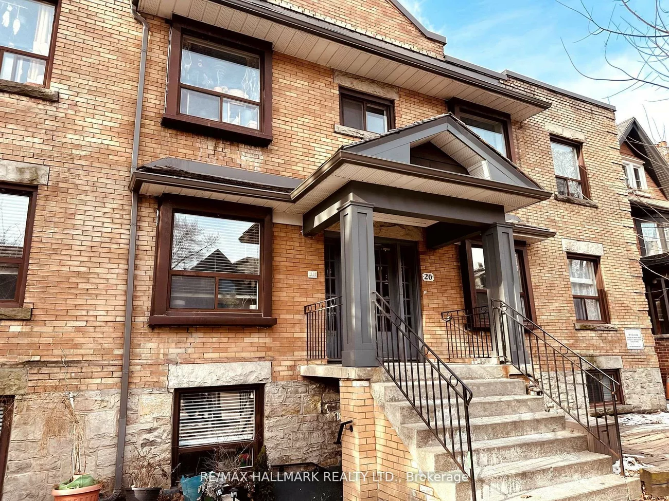 20, Triller, South Parkdale, Toronto