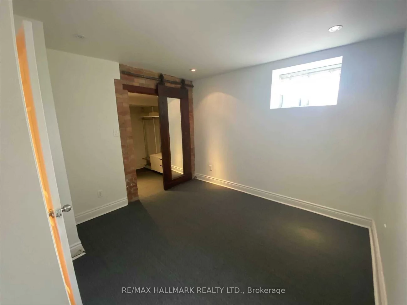 20, Triller, South Parkdale, Toronto