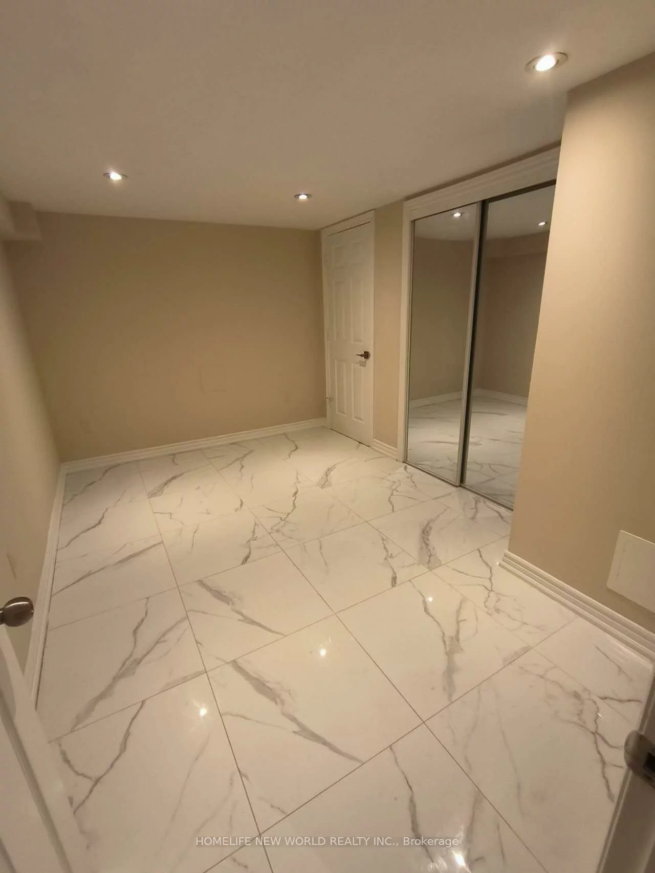 311, Earlscourt B1, Caledonia-Fairbank, Toronto
