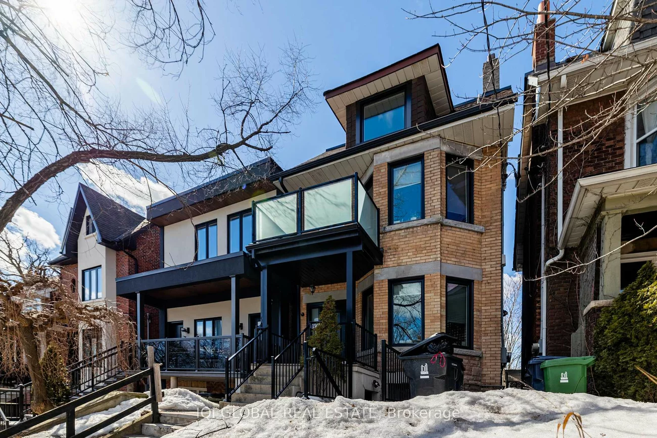 1502, Dufferin, Dovercourt-Wallace Emerson-Junction, Toronto