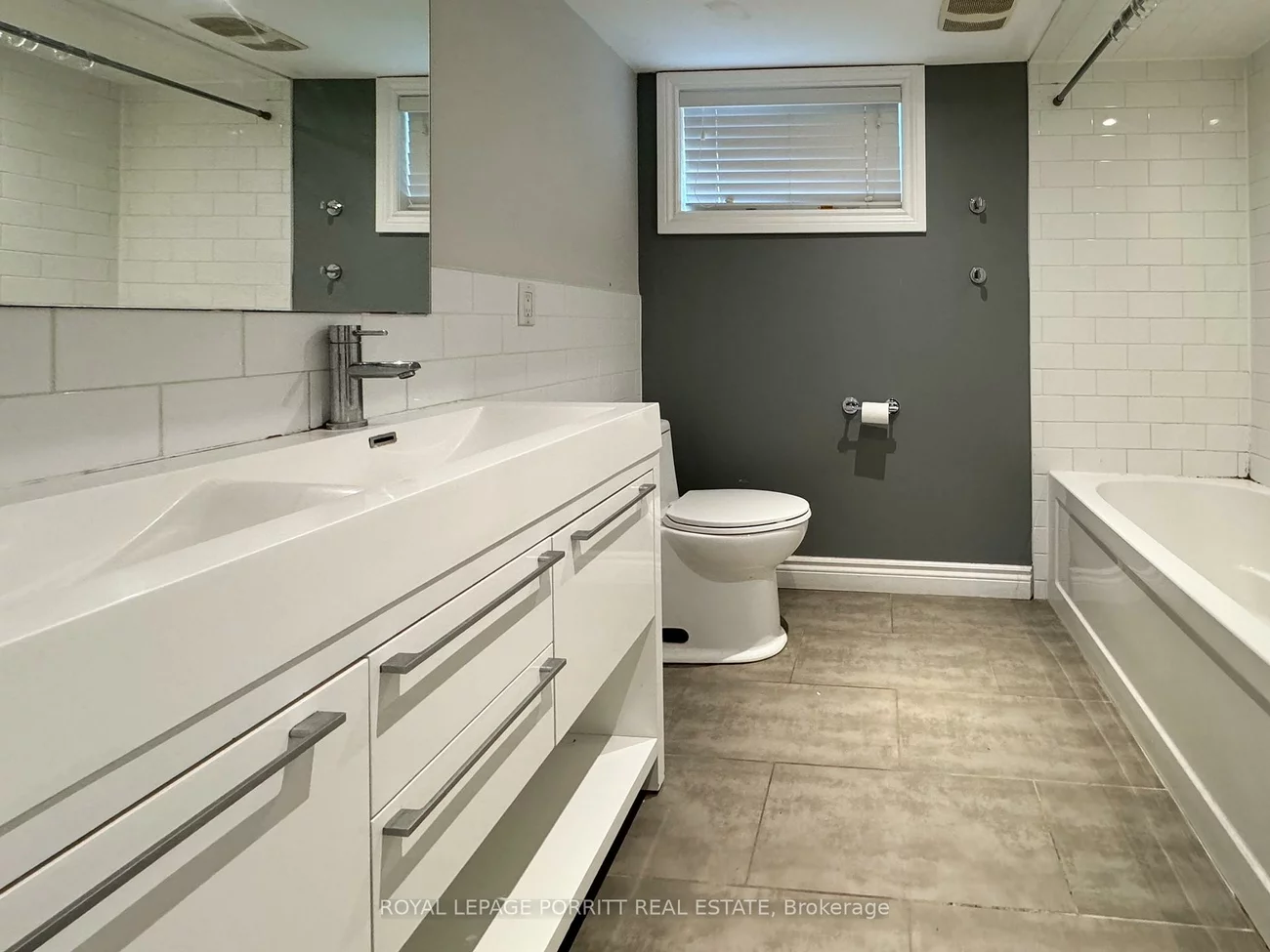 10, Roseland, Alderwood, Toronto