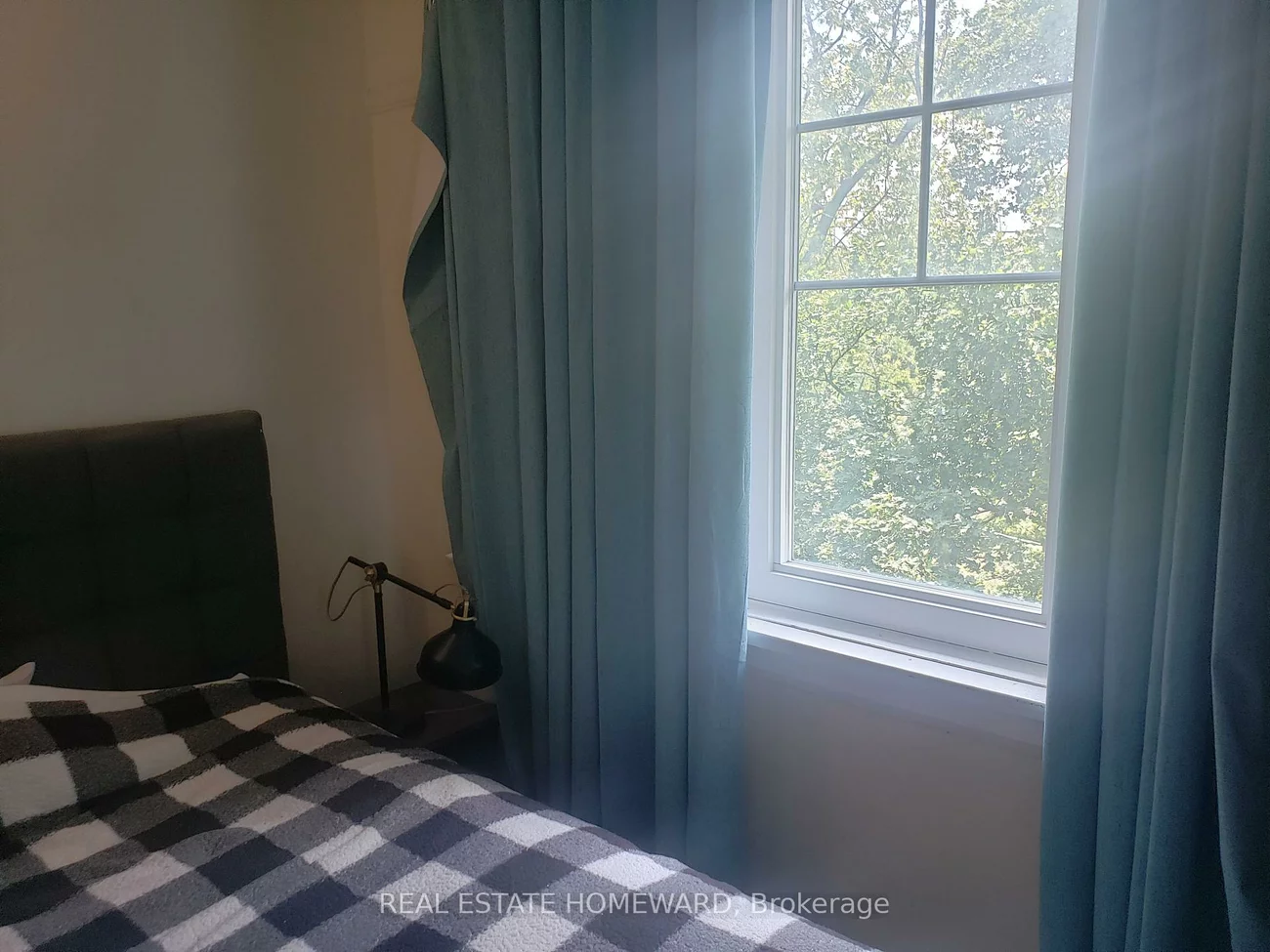 459, Parkside, High Park-Swansea, Toronto