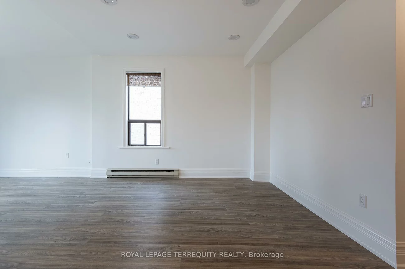 354, Clendenan, High Park North, Toronto