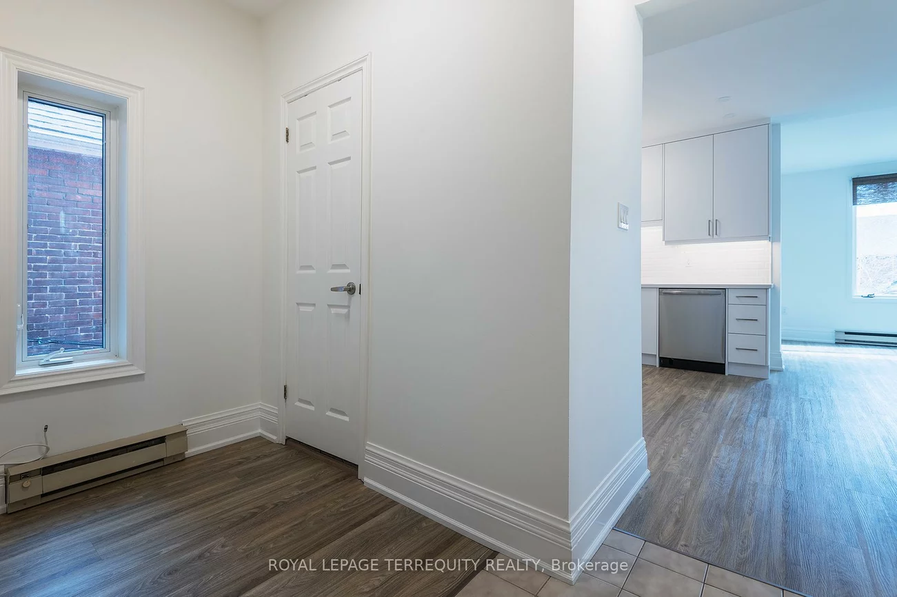 354, Clendenan, High Park North, Toronto
