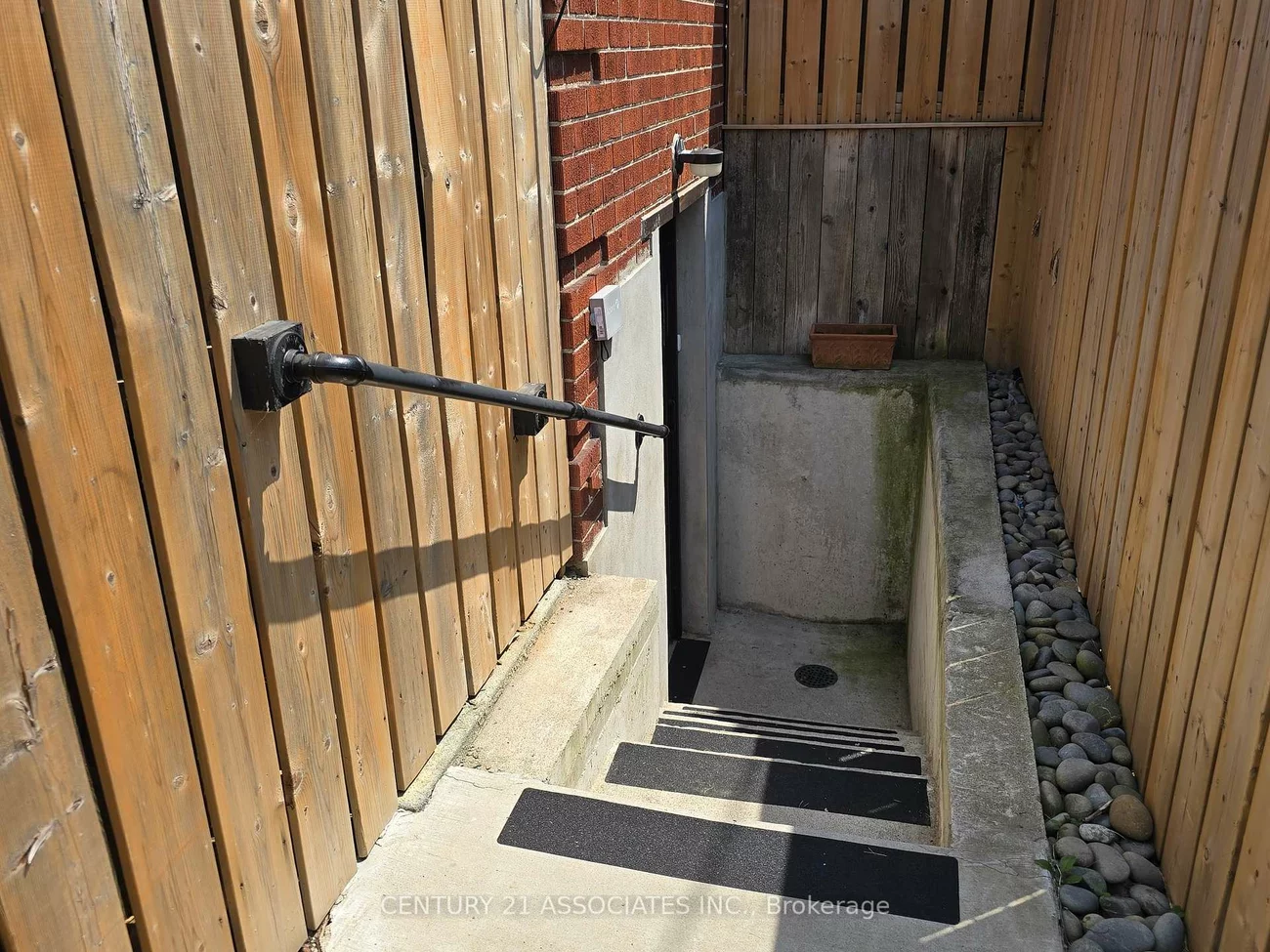 75, Coney, Stonegate-Queensway, Toronto
