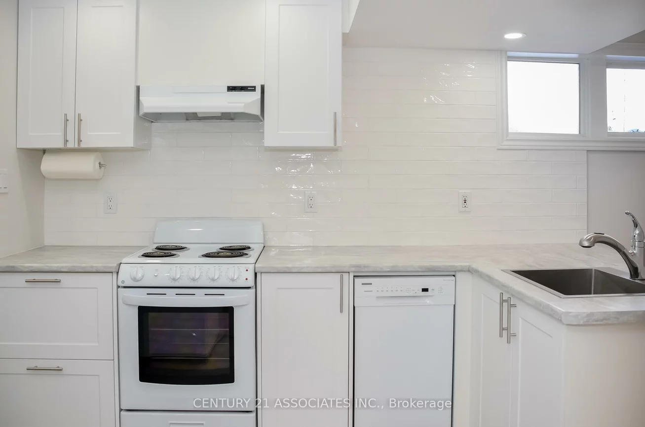 75, Coney, Stonegate-Queensway, Toronto