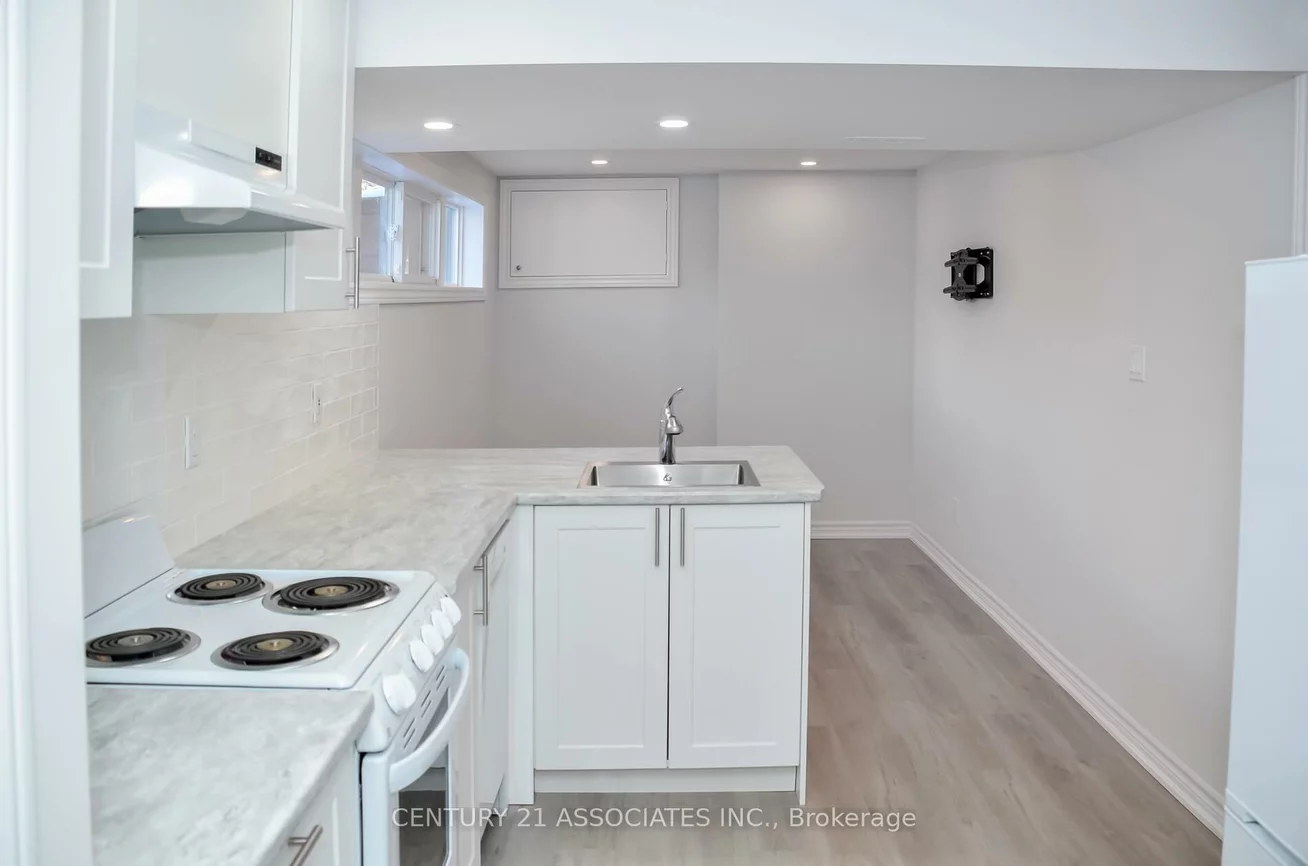 75, Coney, Stonegate-Queensway, Toronto