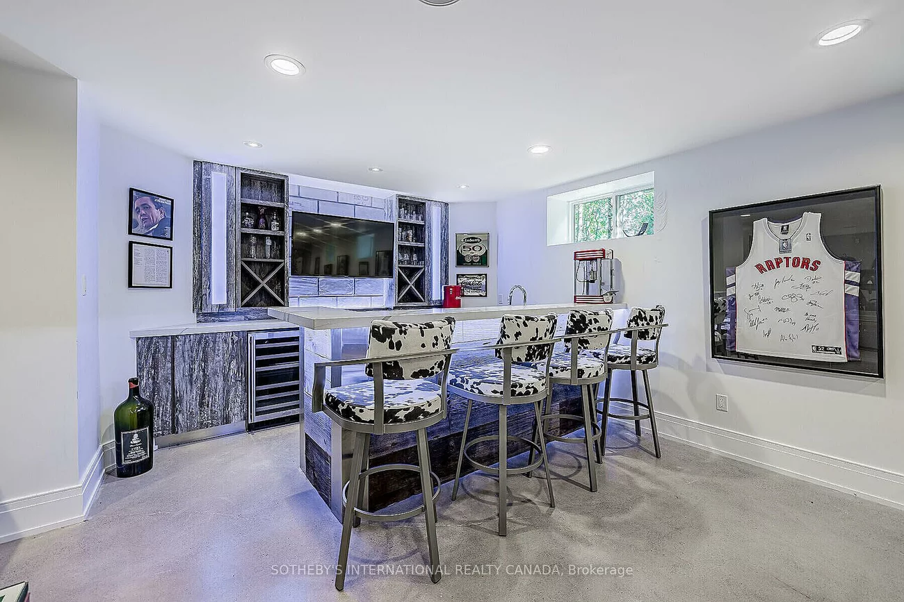 44, Meadowcrest, Stonegate-Queensway, Toronto