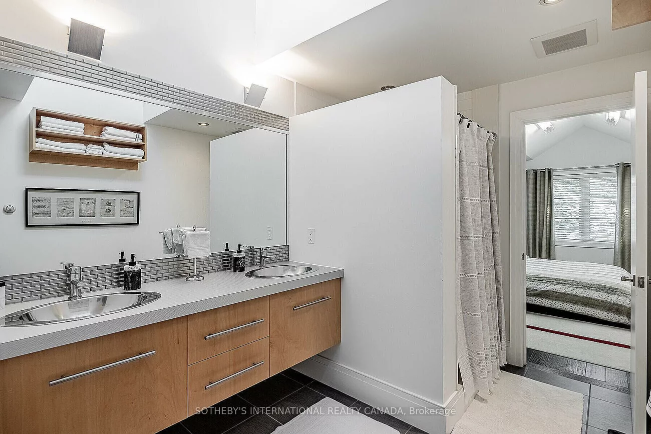 44, Meadowcrest, Stonegate-Queensway, Toronto
