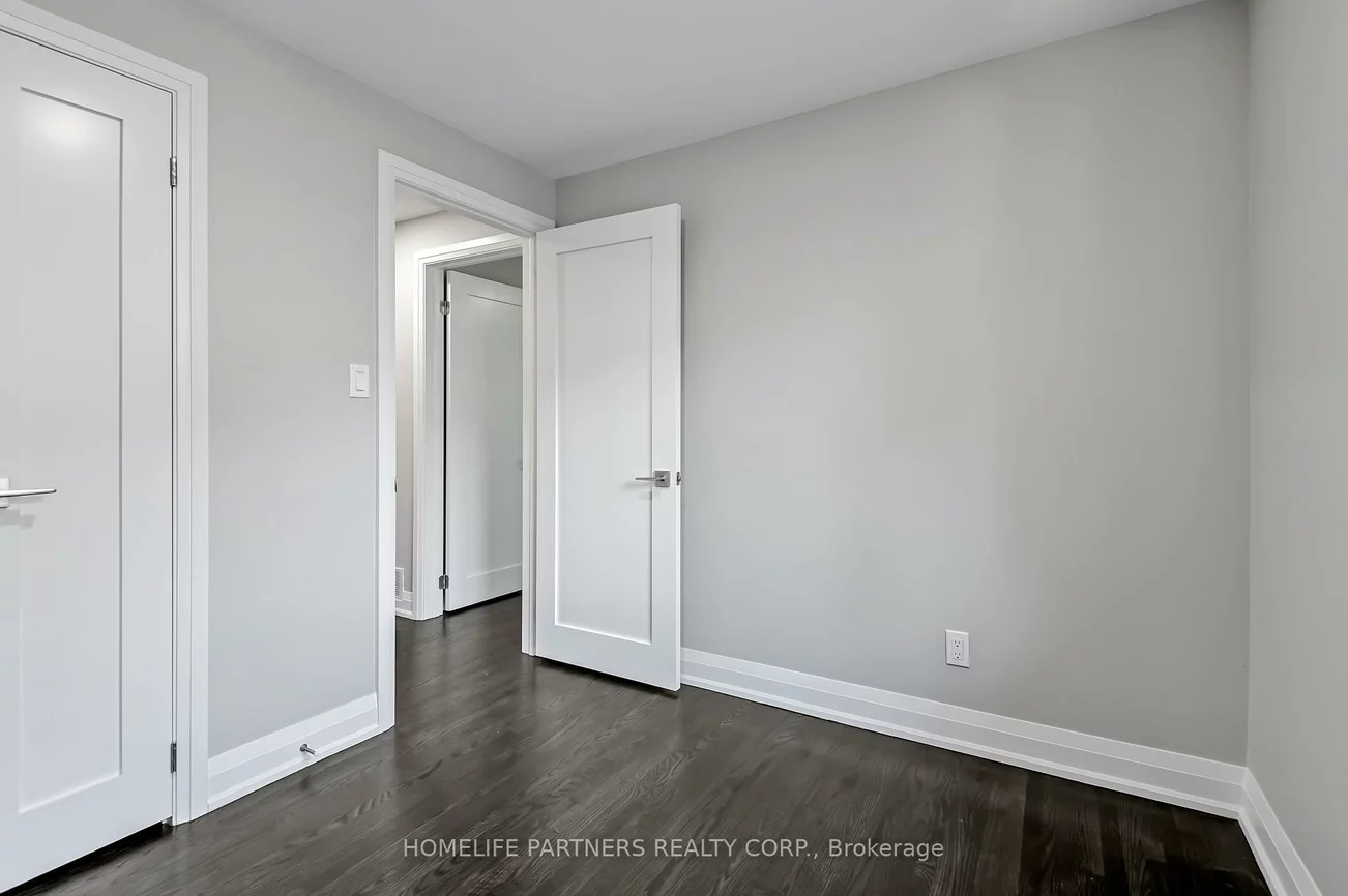 79, Strathavon, Mount Olive-Silverstone-Jamestown, Toronto