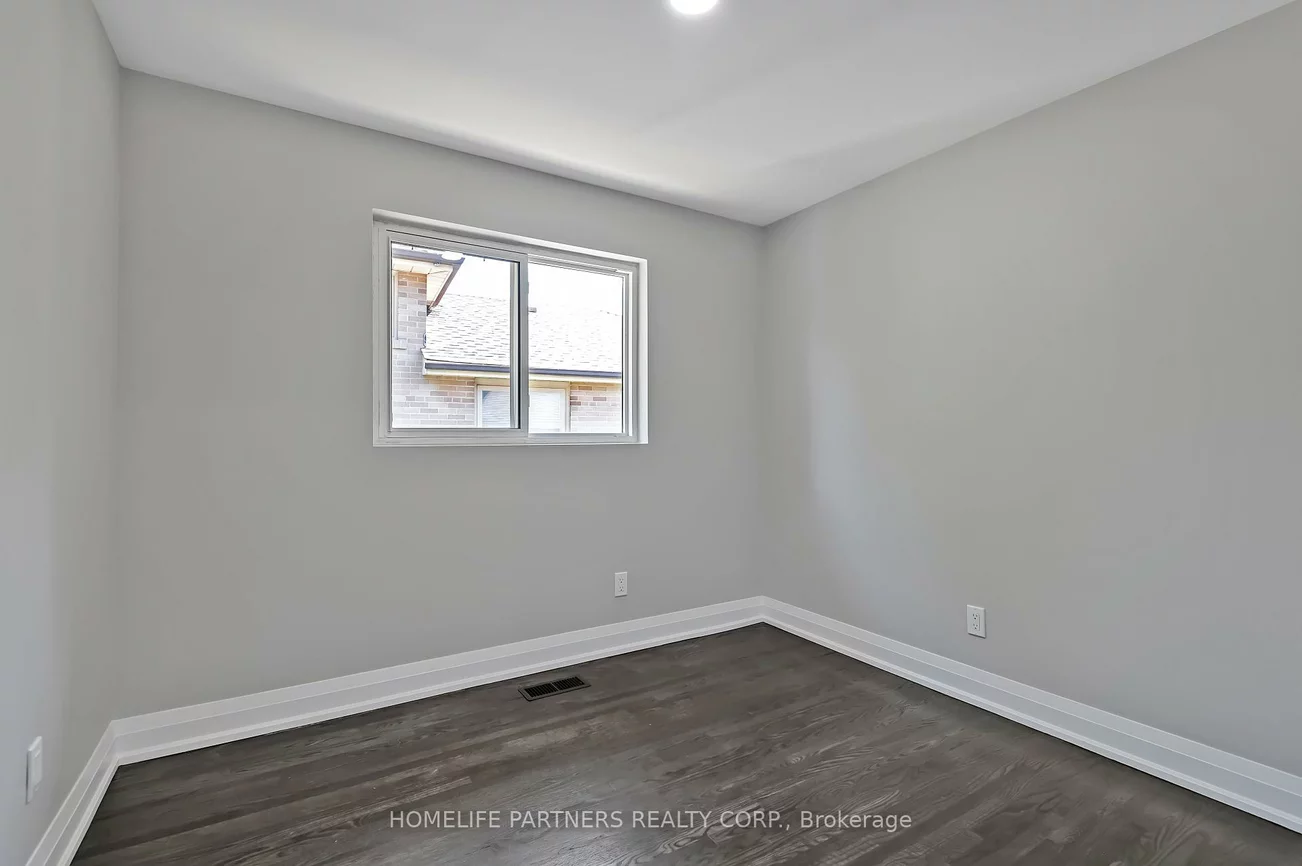 79, Strathavon, Mount Olive-Silverstone-Jamestown, Toronto