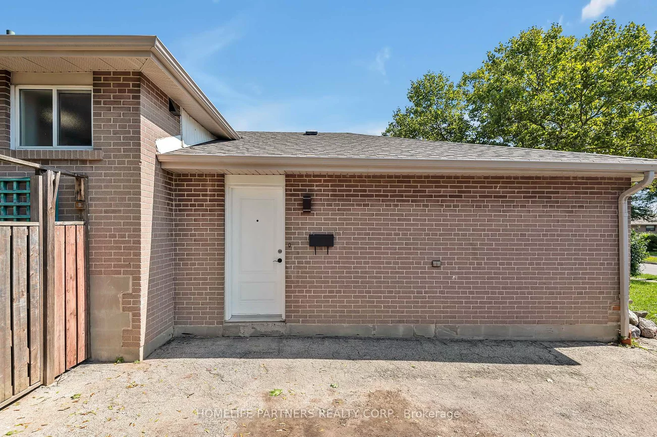 79, Strathavon, Mount Olive-Silverstone-Jamestown, Toronto