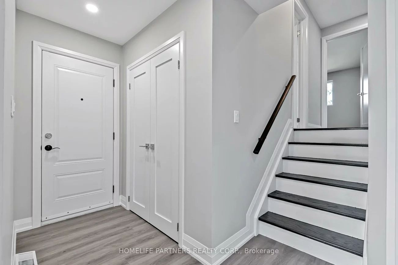 79, Strathavon, Mount Olive-Silverstone-Jamestown, Toronto