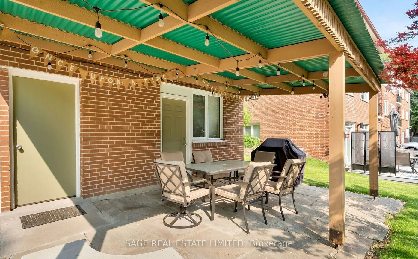 85, HARSHAW, Lambton Baby Point, Toronto