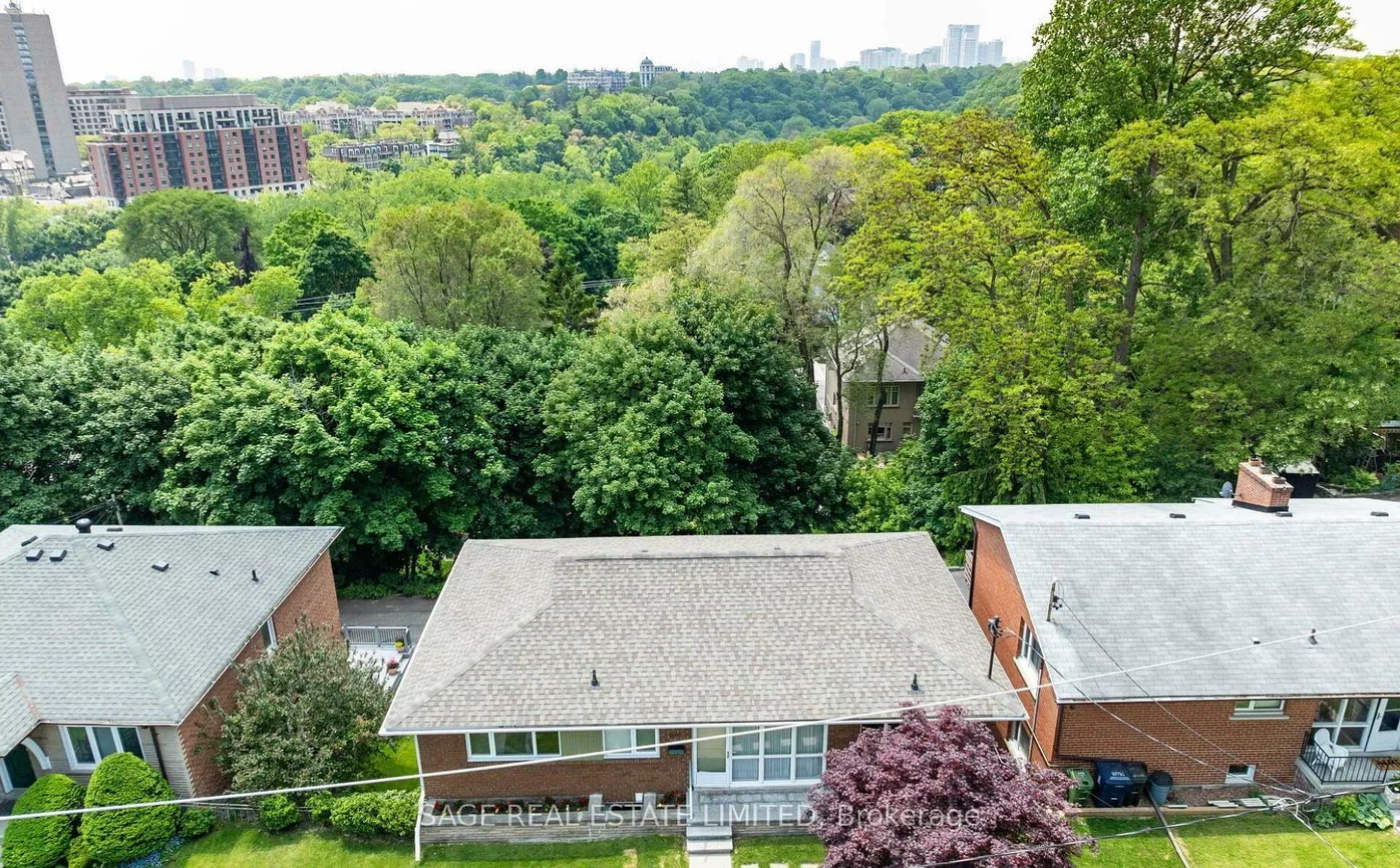 85, HARSHAW, Lambton Baby Point, Toronto
