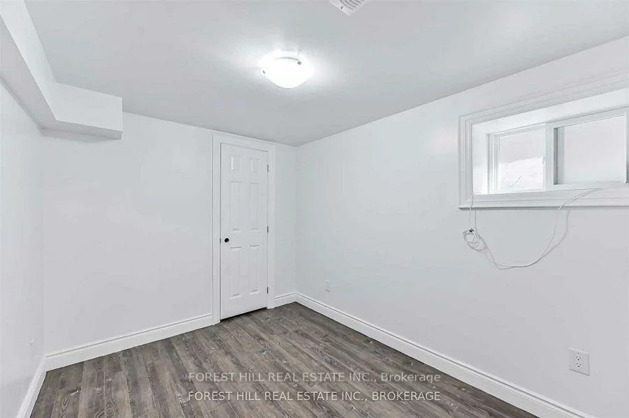 518, Silverthorn, Keelesdale-Eglinton West, Toronto