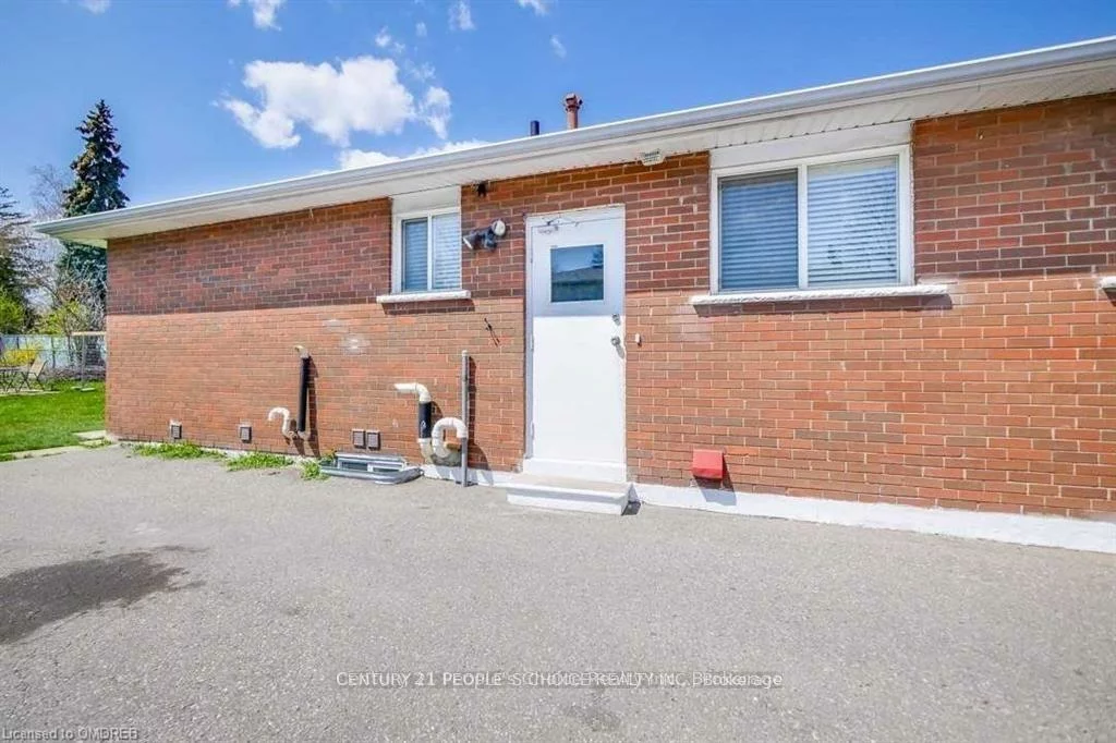 477, SILVERSTONE, West Humber-Clairville, Toronto