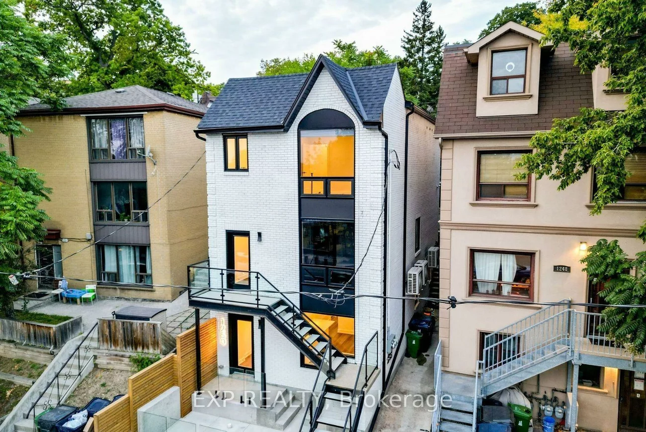 1250, Davenport, Corso Italia-Davenport, Toronto