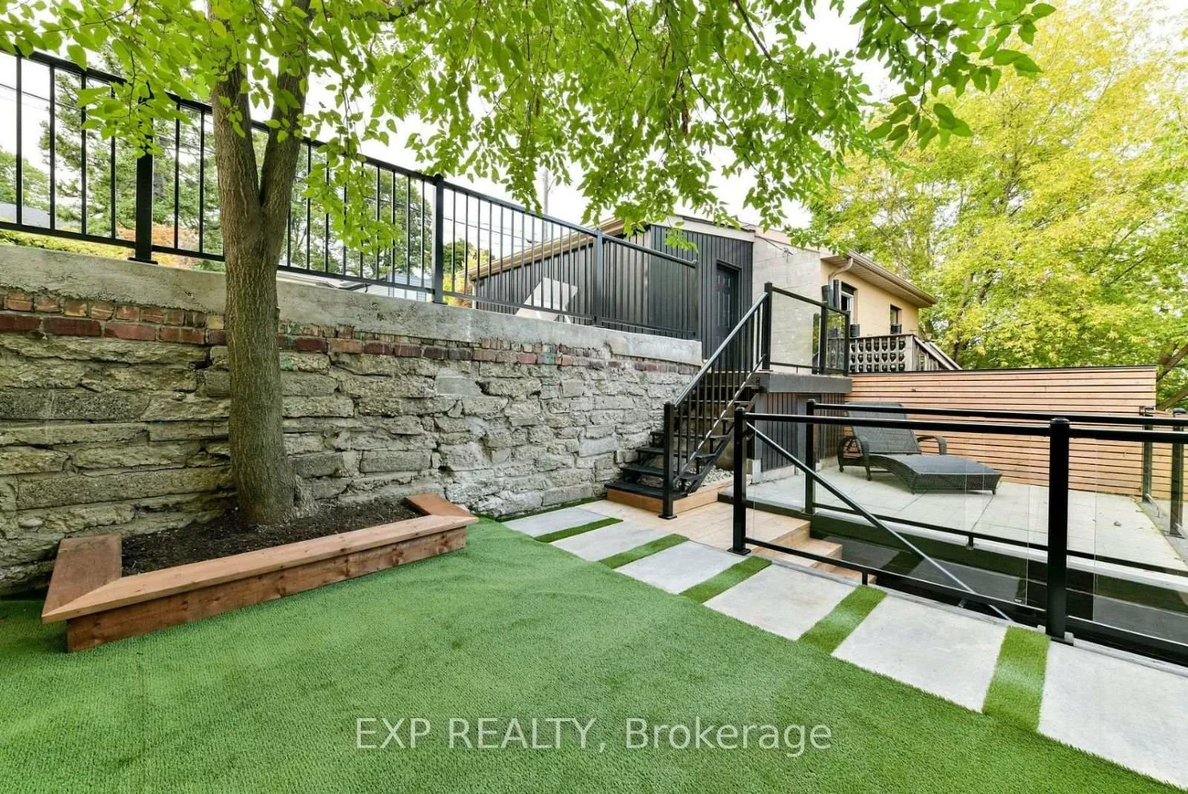 1250, Davenport, Corso Italia-Davenport, Toronto