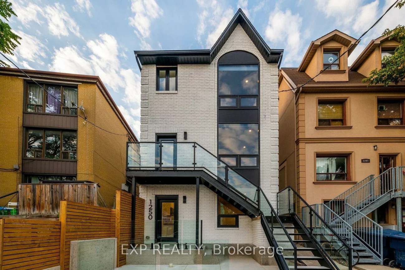 1250, Davenport, Corso Italia-Davenport, Toronto
