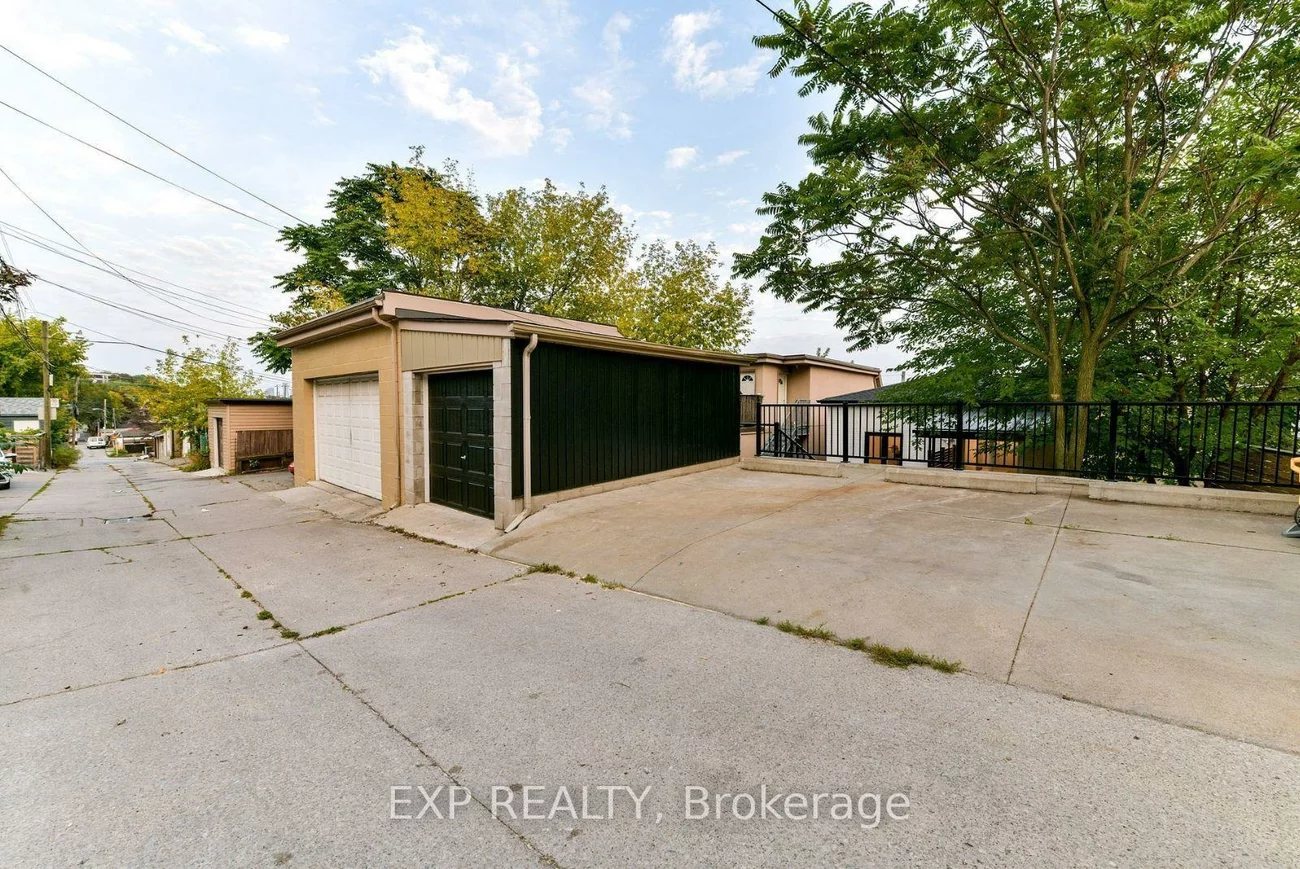1250, Davenport, Corso Italia-Davenport, Toronto