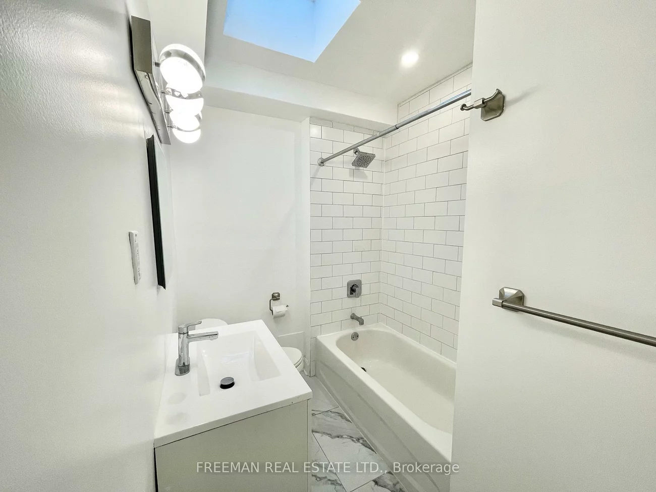 1980, EGLINTON, Briar Hill-Belgravia, Toronto