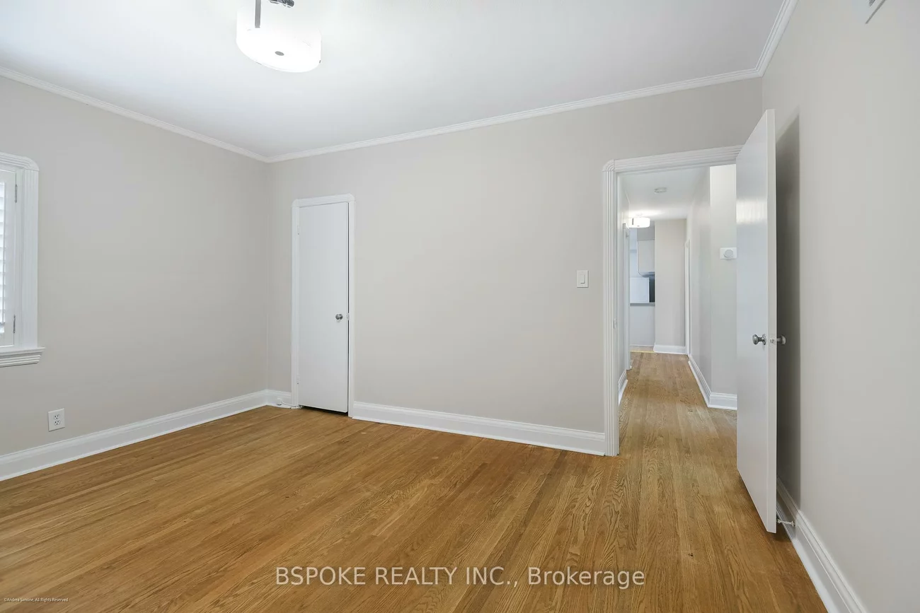 70, Jopling, Islington-City Centre West, Toronto