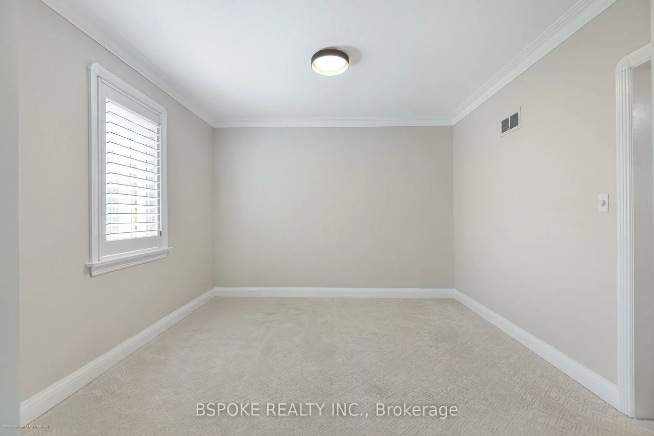 70, Jopling, Islington-City Centre West, Toronto