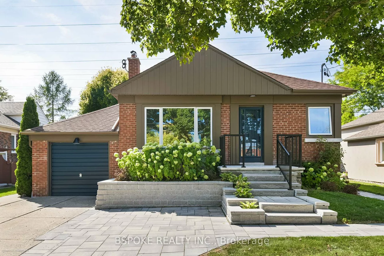 70, Jopling, Islington-City Centre West, Toronto